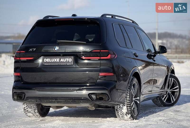 Внедорожник / Кроссовер BMW X7 2024 в Киеве