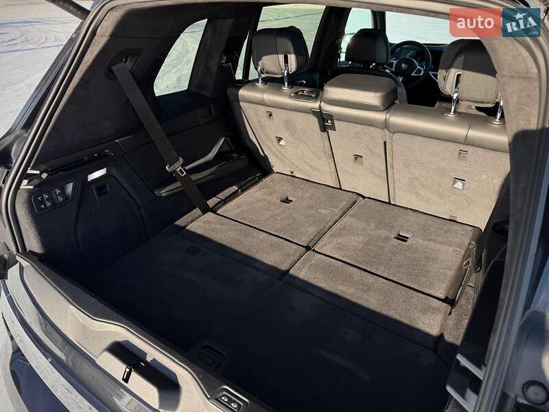 Внедорожник / Кроссовер BMW X7 2024 в Киеве