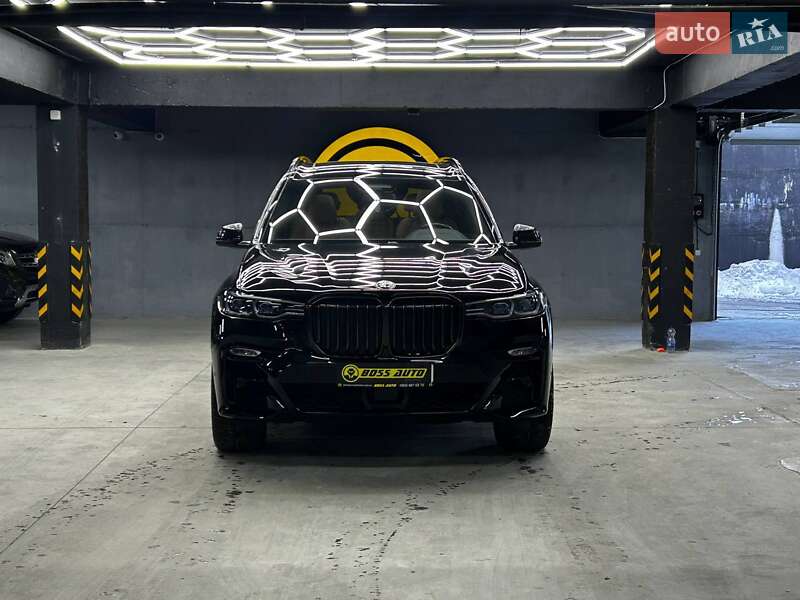 Внедорожник / Кроссовер BMW X7 2022 в Черновцах