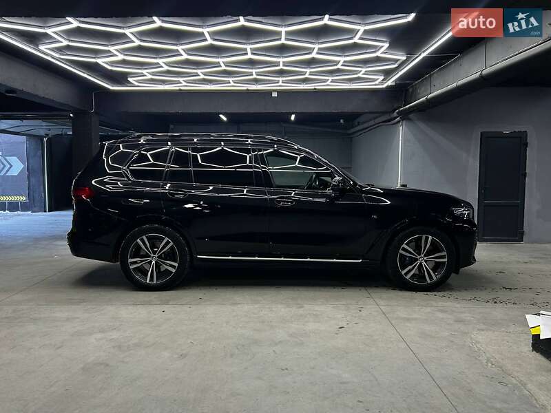 Внедорожник / Кроссовер BMW X7 2022 в Черновцах