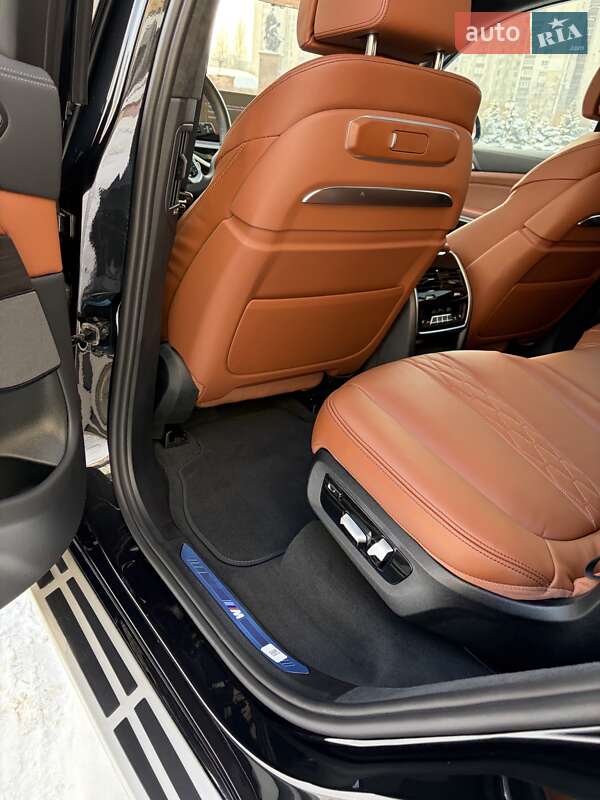 Внедорожник / Кроссовер BMW X7 2023 в Киеве фото 17 Внедорожник / Кроссовер BMW X7 2023 в Киеве