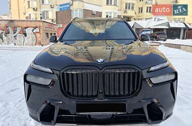 Внедорожник / Кроссовер BMW X7 2023 в Киеве