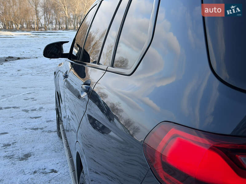 Внедорожник / Кроссовер BMW X7 2020 в Черкассах