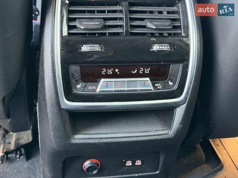 Внедорожник / Кроссовер BMW X7 2020 в Черкассах