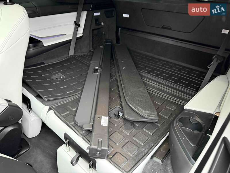 Внедорожник / Кроссовер BMW X7 2024 в Львове