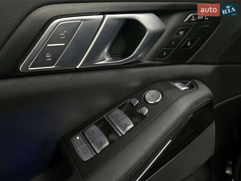 Внедорожник / Кроссовер BMW X7 2021 в Николаеве