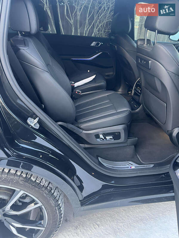 Внедорожник / Кроссовер BMW X7 2022 в Киеве