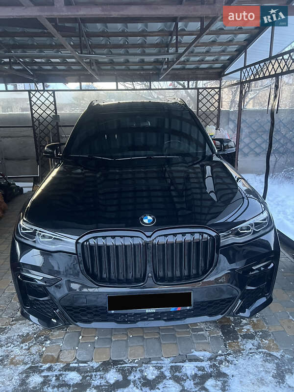 Внедорожник / Кроссовер BMW X7 2022 в Киеве