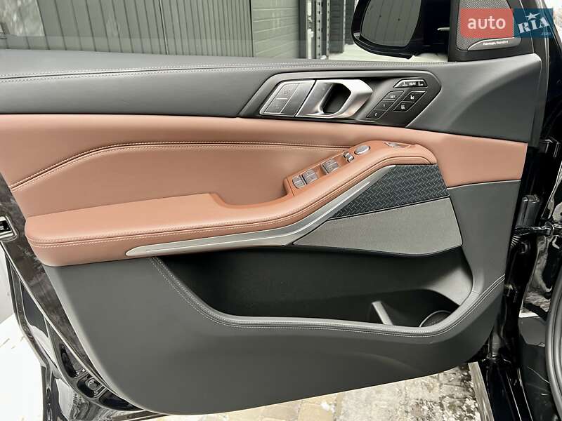 Внедорожник / Кроссовер BMW X7 2022 в Киеве