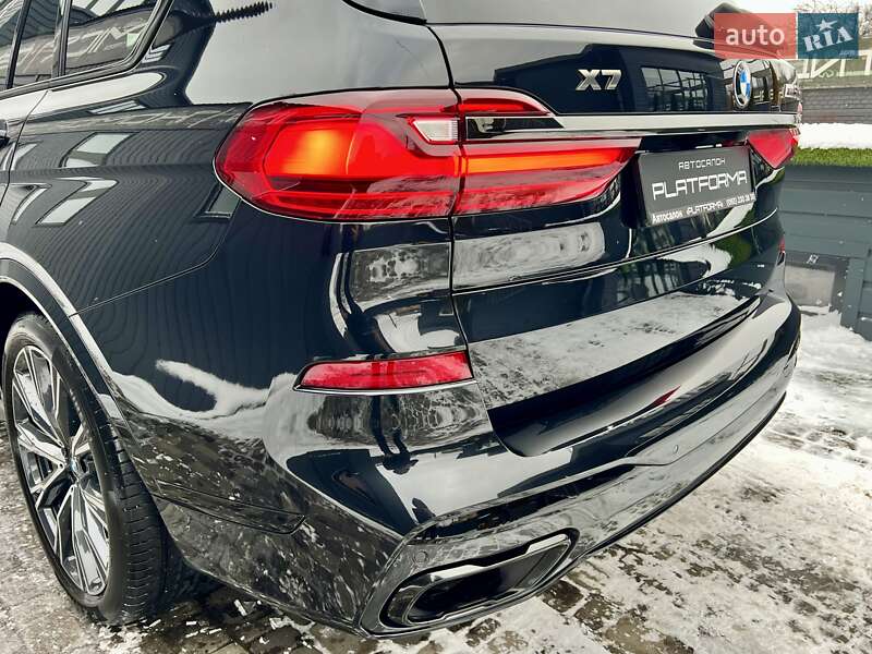 Внедорожник / Кроссовер BMW X7 2022 в Киеве