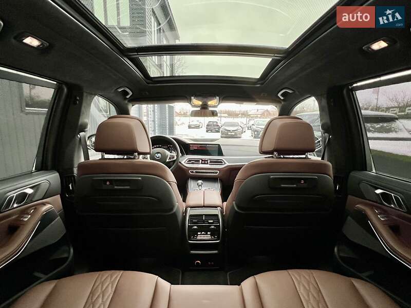 Внедорожник / Кроссовер BMW X7 2022 в Киеве