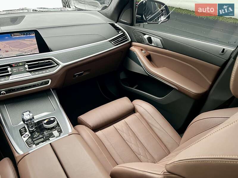 Внедорожник / Кроссовер BMW X7 2022 в Киеве