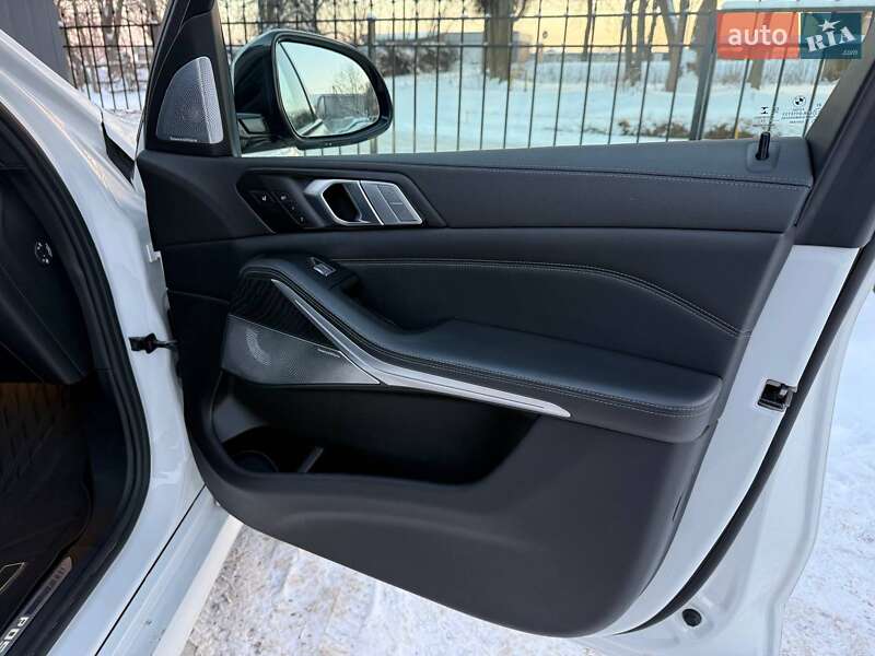 Внедорожник / Кроссовер BMW X7 2022 в Хмельницком