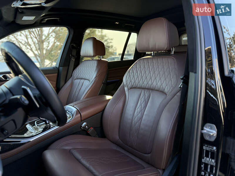 Внедорожник / Кроссовер BMW X7 2020 в Львове фото 37 Внедорожник / Кроссовер BMW X7 2020 в Львове