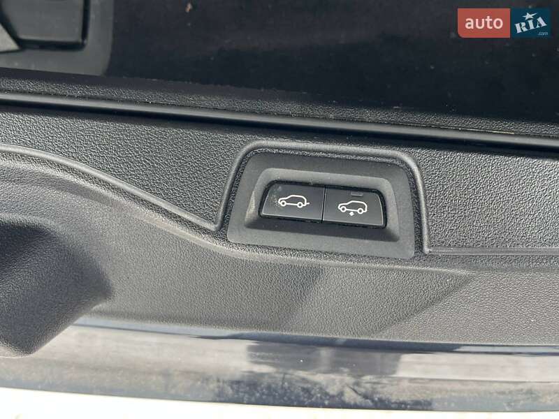 Внедорожник / Кроссовер BMW X7 2020 в Луцке