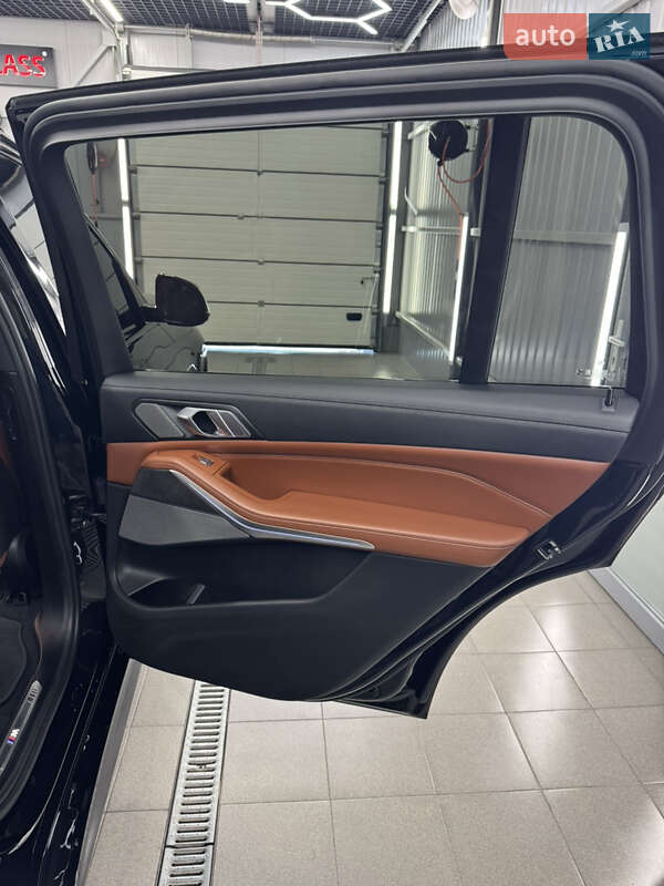 Внедорожник / Кроссовер BMW X7 2022 в Запорожье