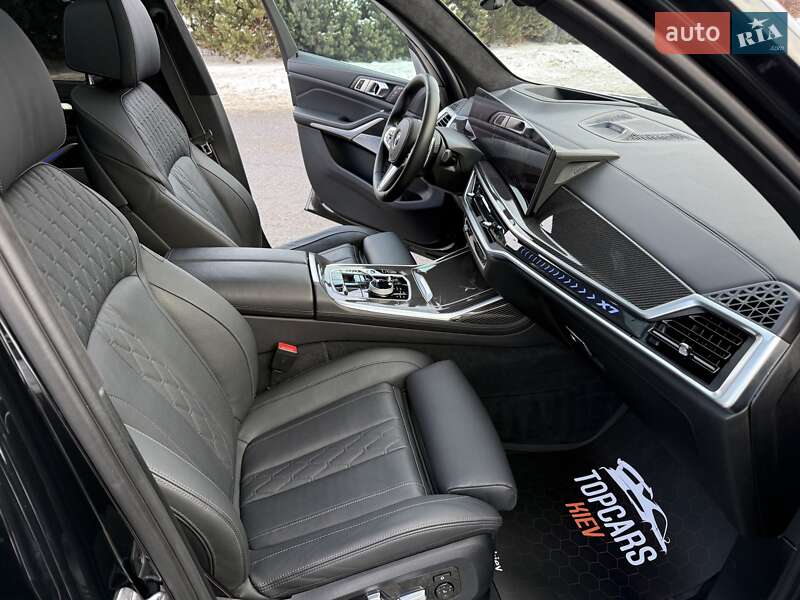Внедорожник / Кроссовер BMW X7 2023 в Киеве