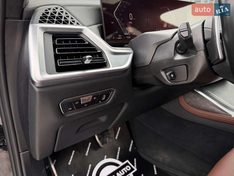 Внедорожник / Кроссовер BMW X7 2023 в Киеве