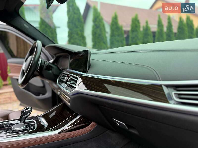 Внедорожник / Кроссовер BMW X7 2021 в Чорткове