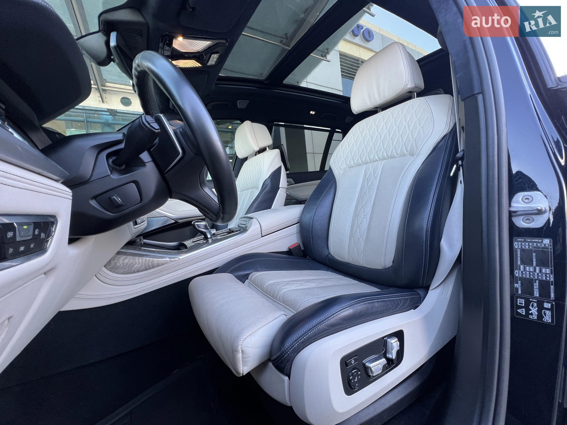 2020 BMW X7 - мініатюра 19