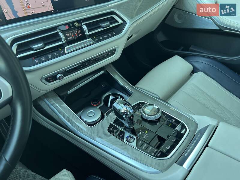 Внедорожник / Кроссовер BMW X7 2020 в Киеве