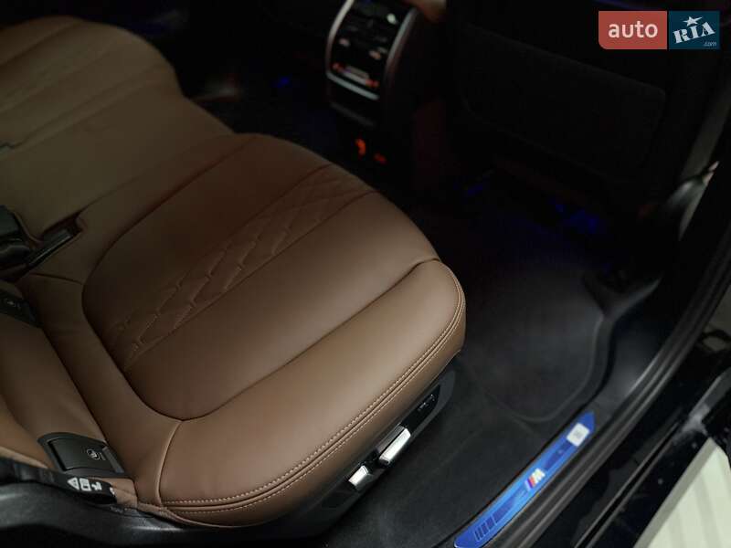Внедорожник / Кроссовер BMW X7 2025 в Тернополе