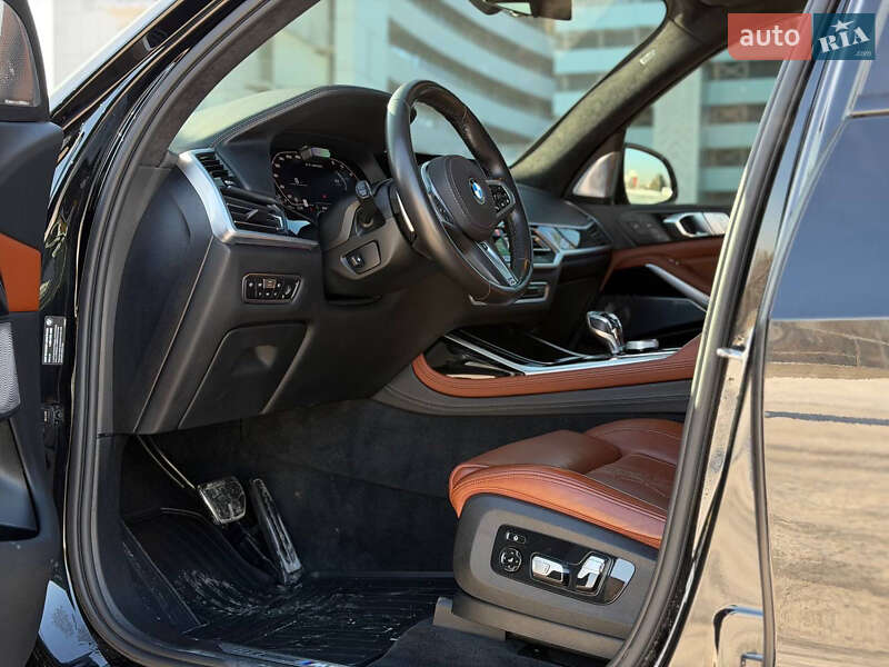 Внедорожник / Кроссовер BMW X7 2020 в Киеве