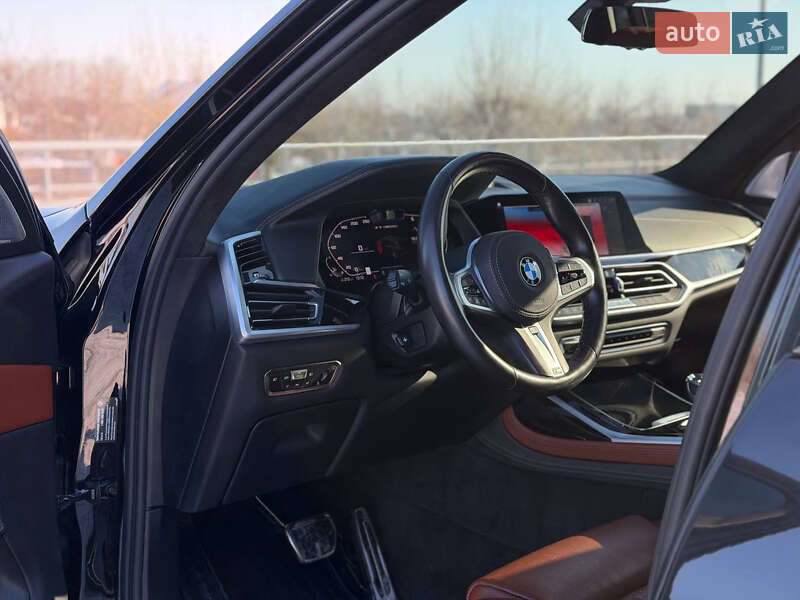 Внедорожник / Кроссовер BMW X7 2020 в Киеве