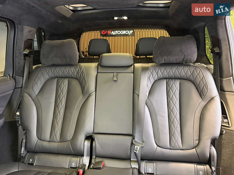 Внедорожник / Кроссовер BMW X7 2021 в Киеве