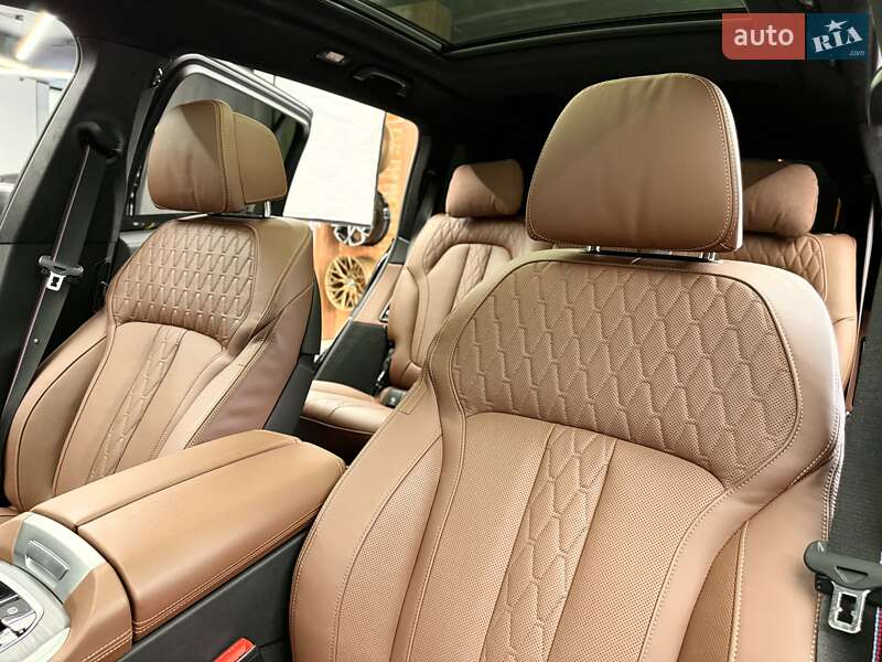 Внедорожник / Кроссовер BMW X7 2023 в Киеве