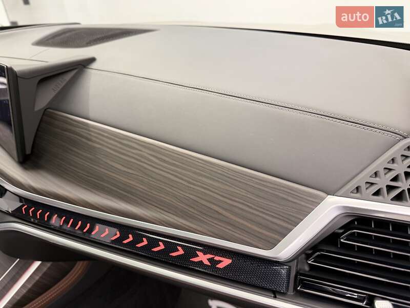Внедорожник / Кроссовер BMW X7 2023 в Киеве
