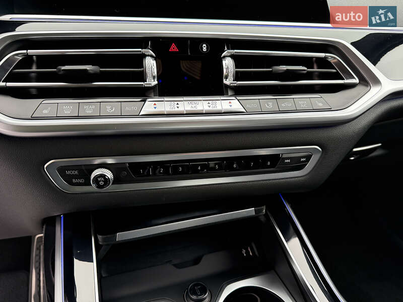 Внедорожник / Кроссовер BMW X7 2019 в Луцке