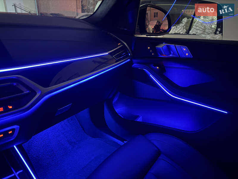 Внедорожник / Кроссовер BMW X7 2019 в Луцке