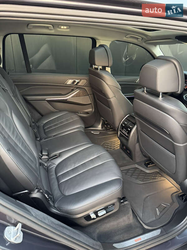 Позашляховик / Кросовер BMW X7 2019 в Дніпрі фото 44 Позашляховик / Кросовер BMW X7 2019 в Дніпрі