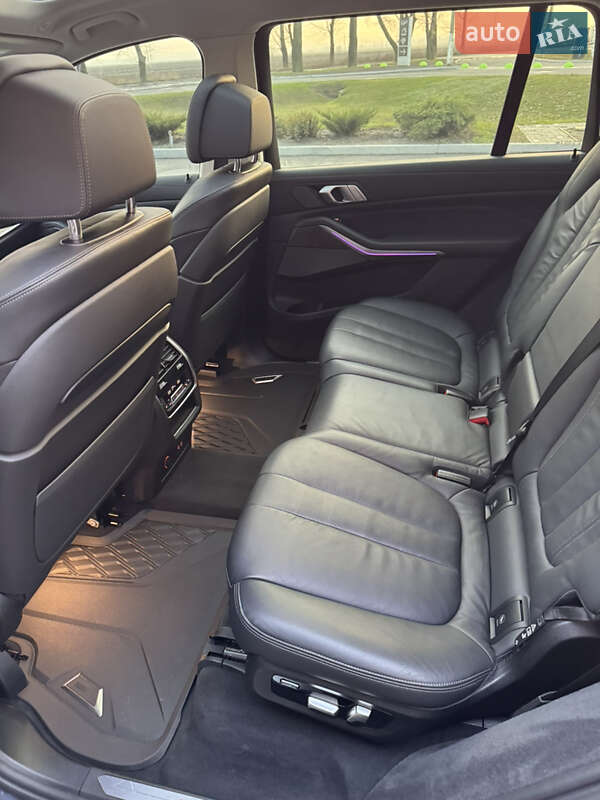 Позашляховик / Кросовер BMW X7 2019 в Дніпрі фото 59 Позашляховик / Кросовер BMW X7 2019 в Дніпрі