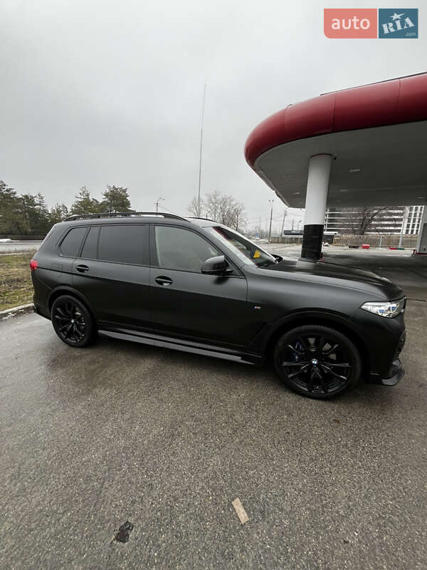 Позашляховик / Кросовер BMW X7 2022 в Дніпрі
