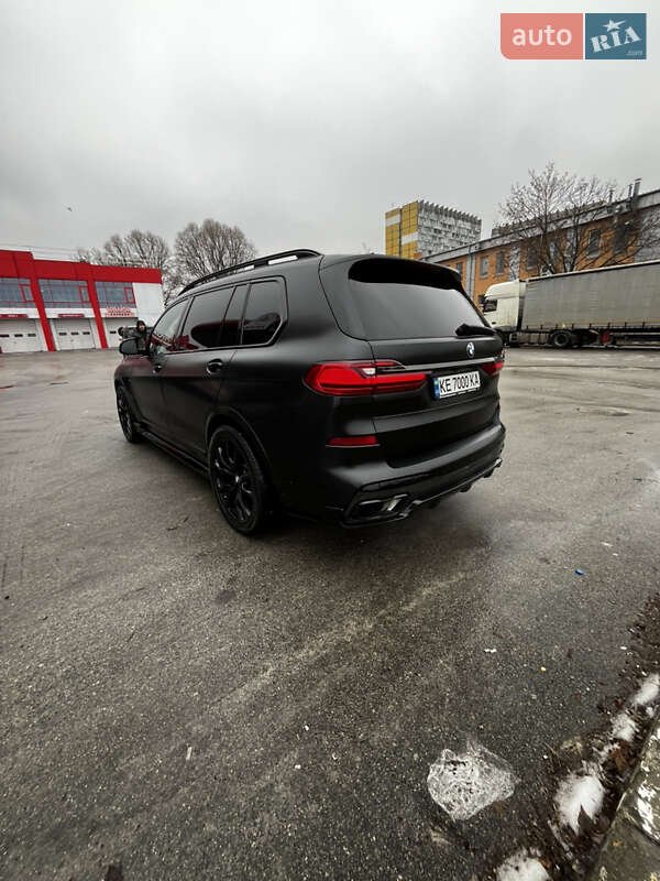 Позашляховик / Кросовер BMW X7 2022 в Дніпрі