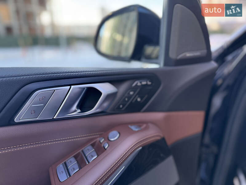 Внедорожник / Кроссовер BMW X7 2022 в Киеве