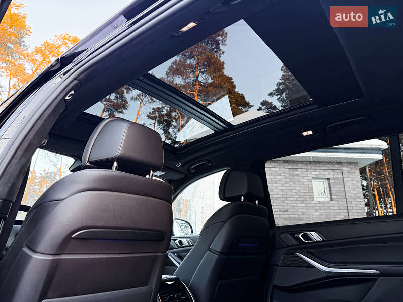 Внедорожник / Кроссовер BMW X7 2022 в Киеве