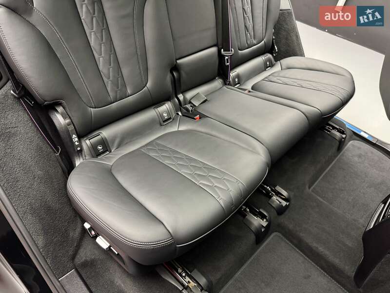 Внедорожник / Кроссовер BMW X7 2023 в Киеве фото 45 Внедорожник / Кроссовер BMW X7 2023 в Киеве