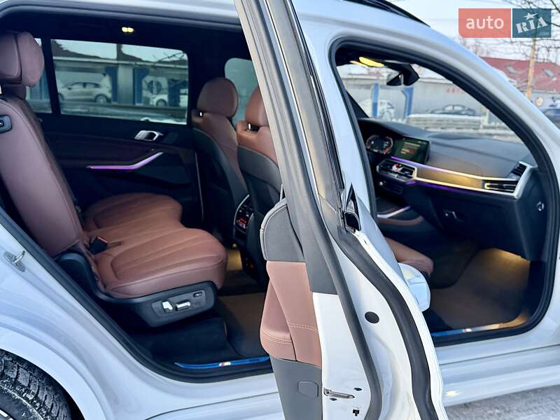 Позашляховик / Кросовер BMW X7 2022 в Києві фото 102 Позашляховик / Кросовер BMW X7 2022 в Києві
