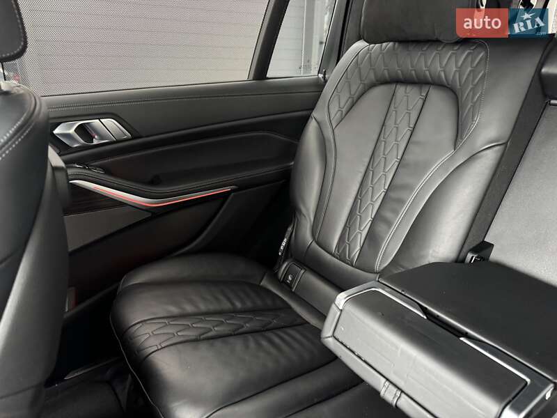 Позашляховик / Кросовер BMW X7 2019 в Тернополі фото 18 Позашляховик / Кросовер BMW X7 2019 в Тернополі