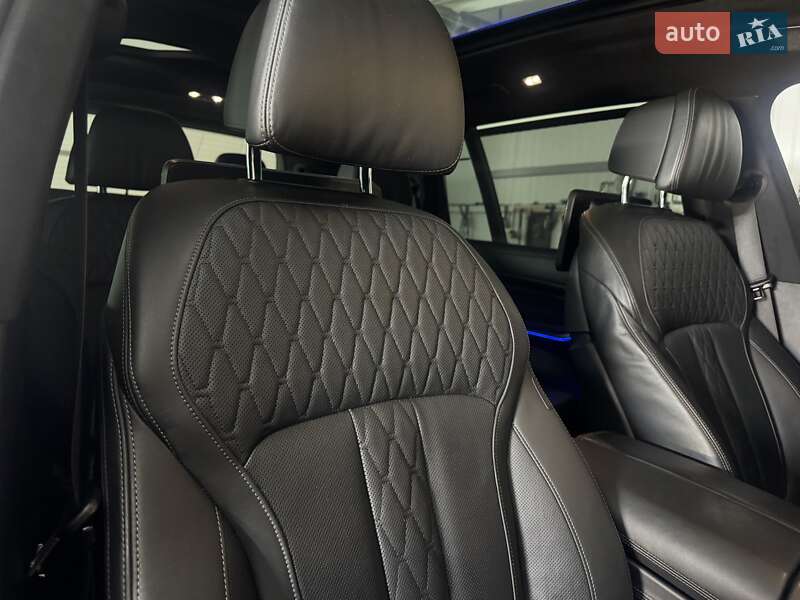 Внедорожник / Кроссовер BMW X7 2020 в Тернополе