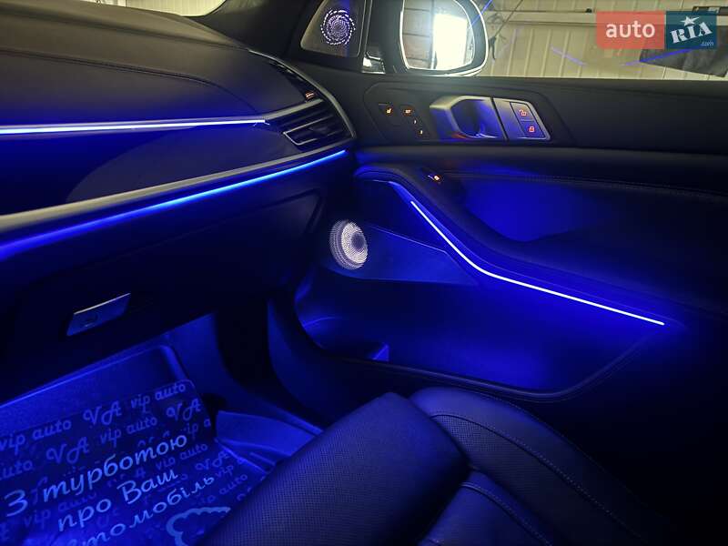 Внедорожник / Кроссовер BMW X7 2020 в Тернополе