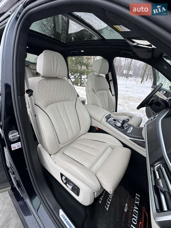 Внедорожник / Кроссовер BMW X7 2020 в Киеве