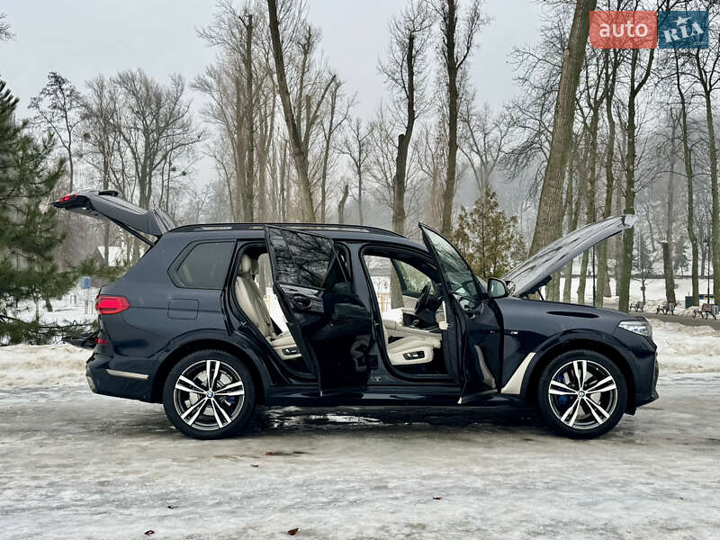 Внедорожник / Кроссовер BMW X7 2020 в Киеве