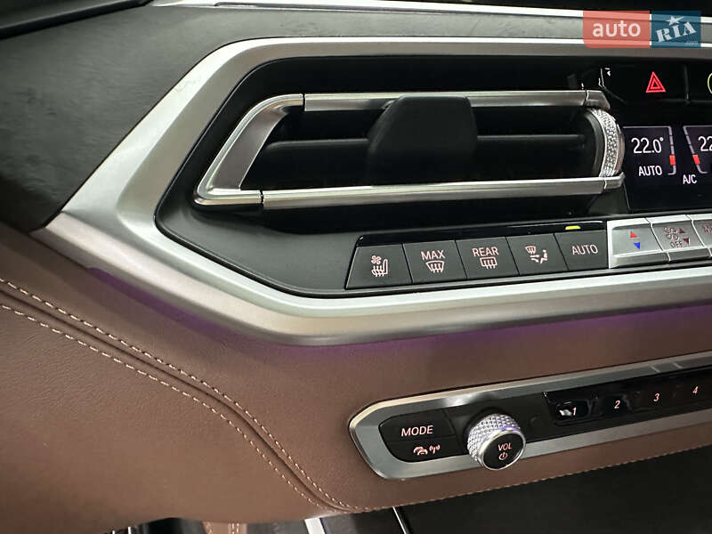 Позашляховик / Кросовер BMW X7 2022 в Києві