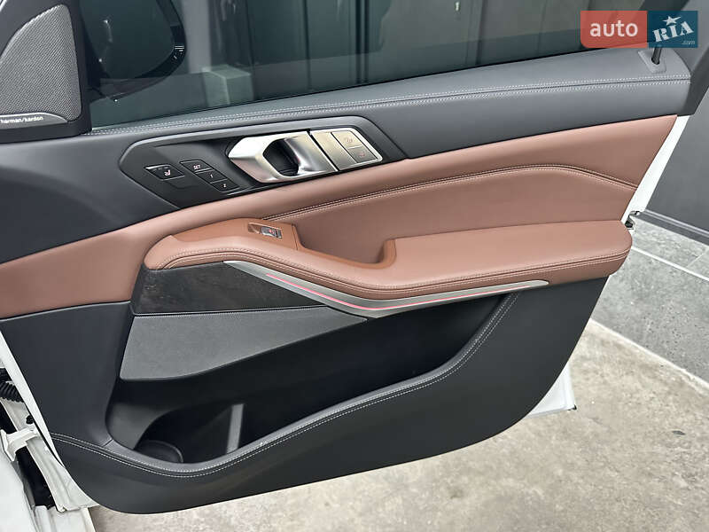 Позашляховик / Кросовер BMW X7 2022 в Києві