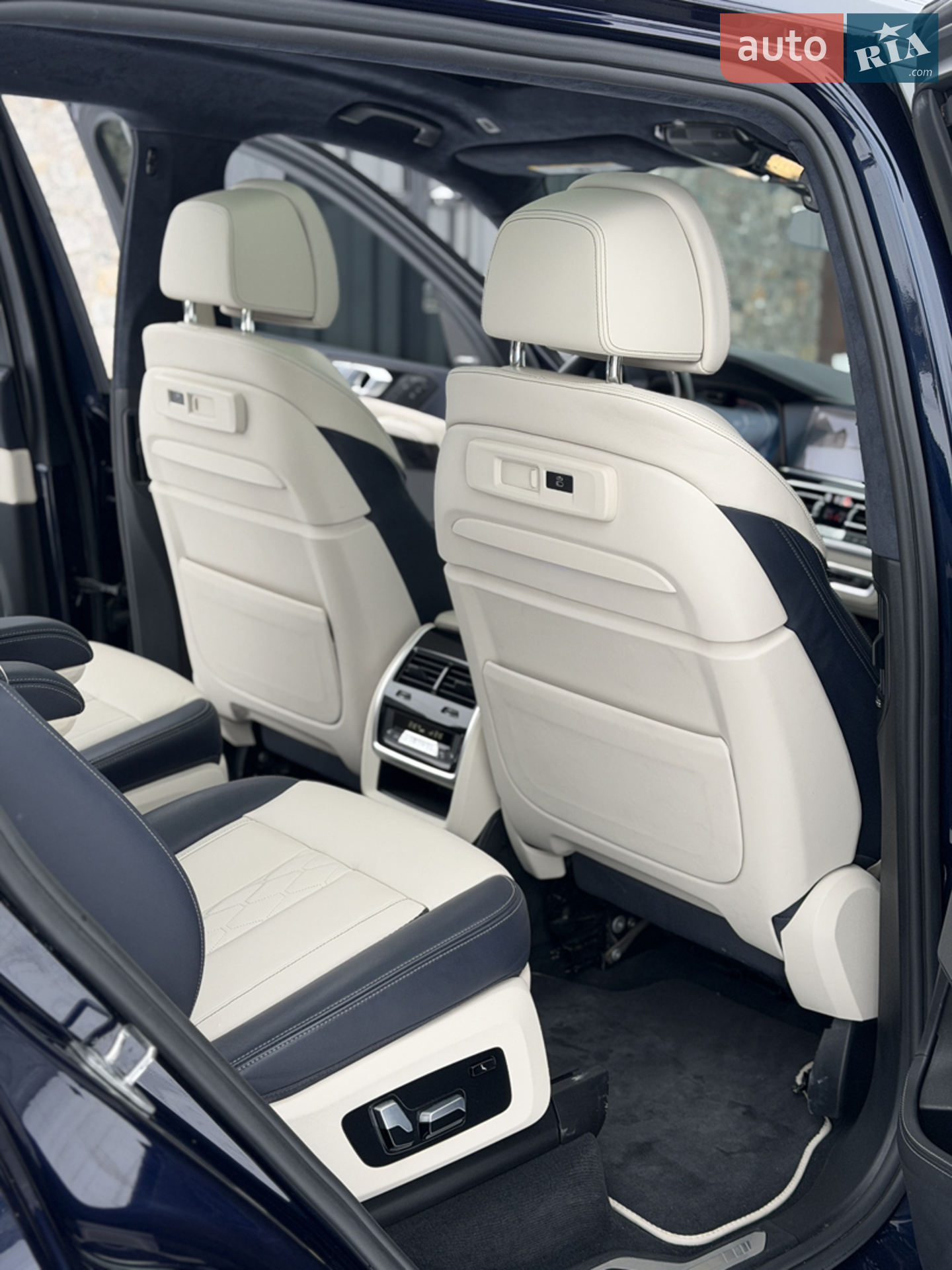 2020 BMW X7 - мініатюра 41
