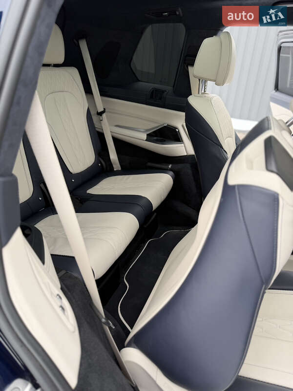 Внедорожник / Кроссовер BMW X7 2020 в Киеве